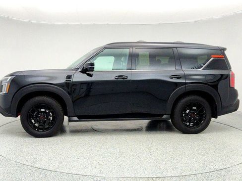 Used 2025 Nissan Armada PRO-4X w/ Pro-4X Premium Package image 8