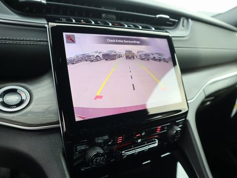 New 2025 Jeep Grand Cherokee L Limited AWD/4WD image 6