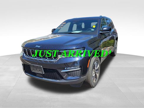 Used 2024 Jeep Grand Cherokee Limited 4xe AWD/4WD image 3