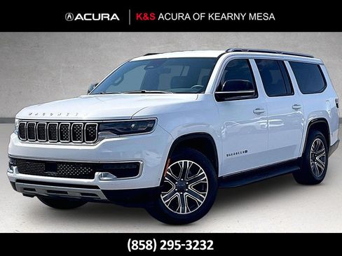 Used 2023 Jeep Wagoneer L Series II AWD/4WD image 1