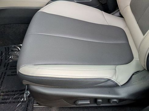 Used 2025 Subaru Forester Limited image 14