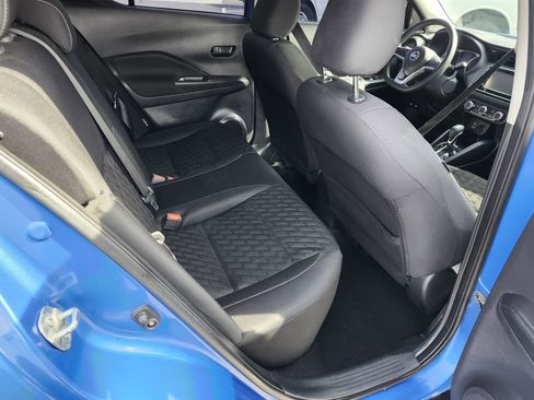 Used 2021 Nissan Kicks S image 19