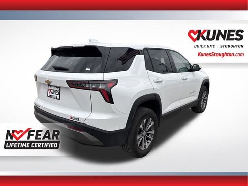 Used 2026 Chevrolet Equinox LT AWD/4WD image 11