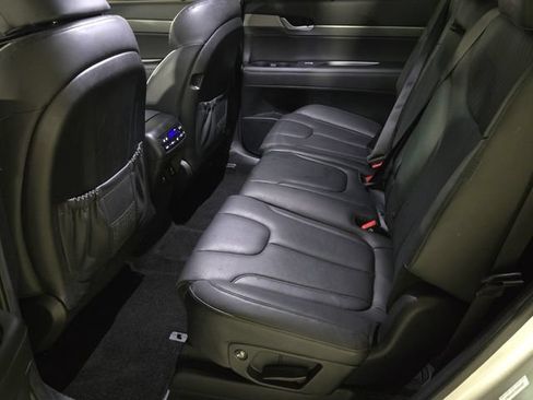 Used 2025 Hyundai Palisade SEL FWD image 11