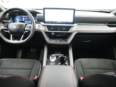 Certified 2025 Ford Explorer ST AWD/4WD image 17