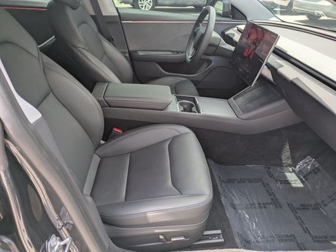 Used 2025 Tesla Model 3 Long Range RWD image 23