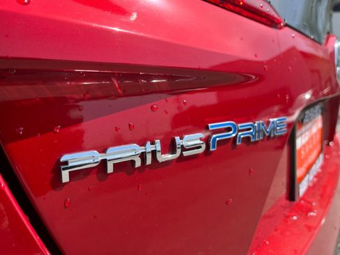 Used 2019 Toyota Prius Prime Plus image 27