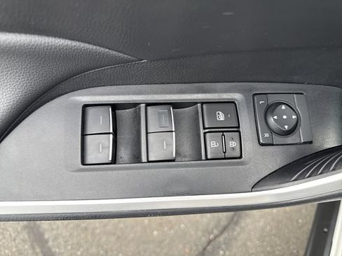 Used 2024 Toyota RAV4 XLE w/ Convenience Package AWD/4WD image 10