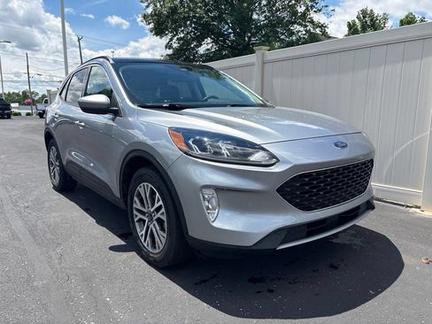 Used 2022 Ford Escape SEL w/ Technology Package AWD/4WD image 2