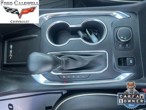 Used 2023 Chevrolet Traverse Premier FWD image 21