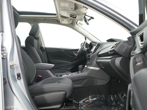 Used 2020 Subaru Forester Premium AWD/4WD image 11