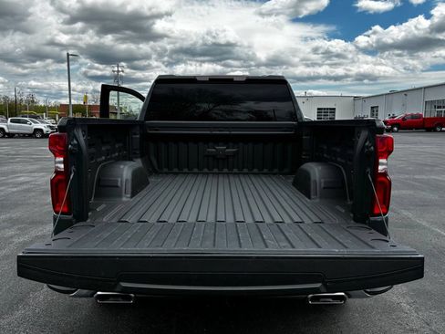 Used 2025 Chevrolet Silverado 1500 LTZ AWD/4WD image 30