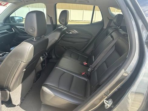Used 2018 GMC Terrain SLT w/ Preferred Package FWD image 18