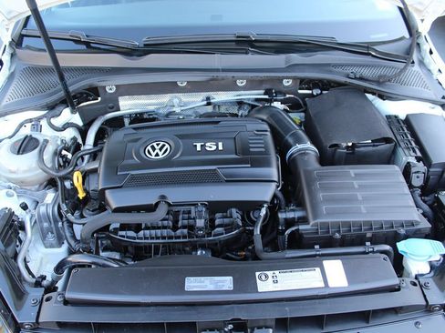 Used 2017 Volkswagen GTI Sport FWD image 34