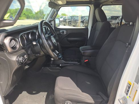 Used 2023 Jeep Gladiator Sport AWD/4WD image 10