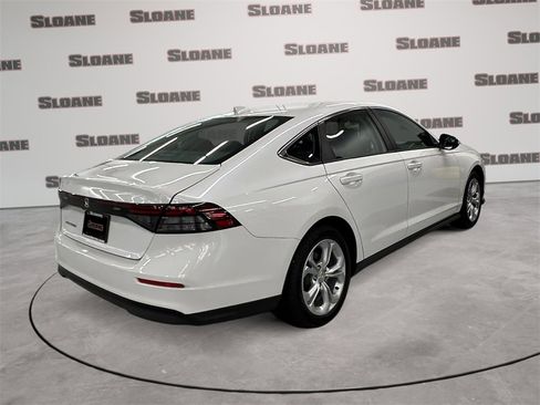 Used 2023 Honda Accord LX image 5