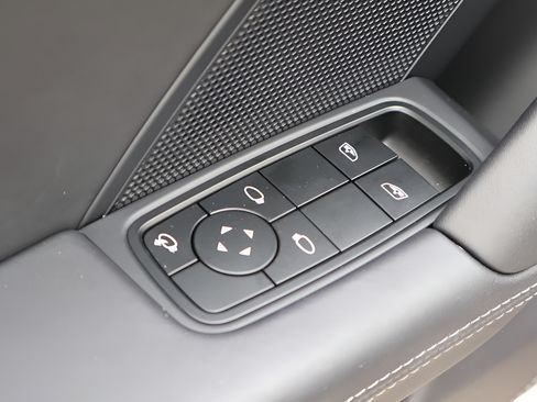 Used 2024 Porsche 911 AWD/4WD image 12