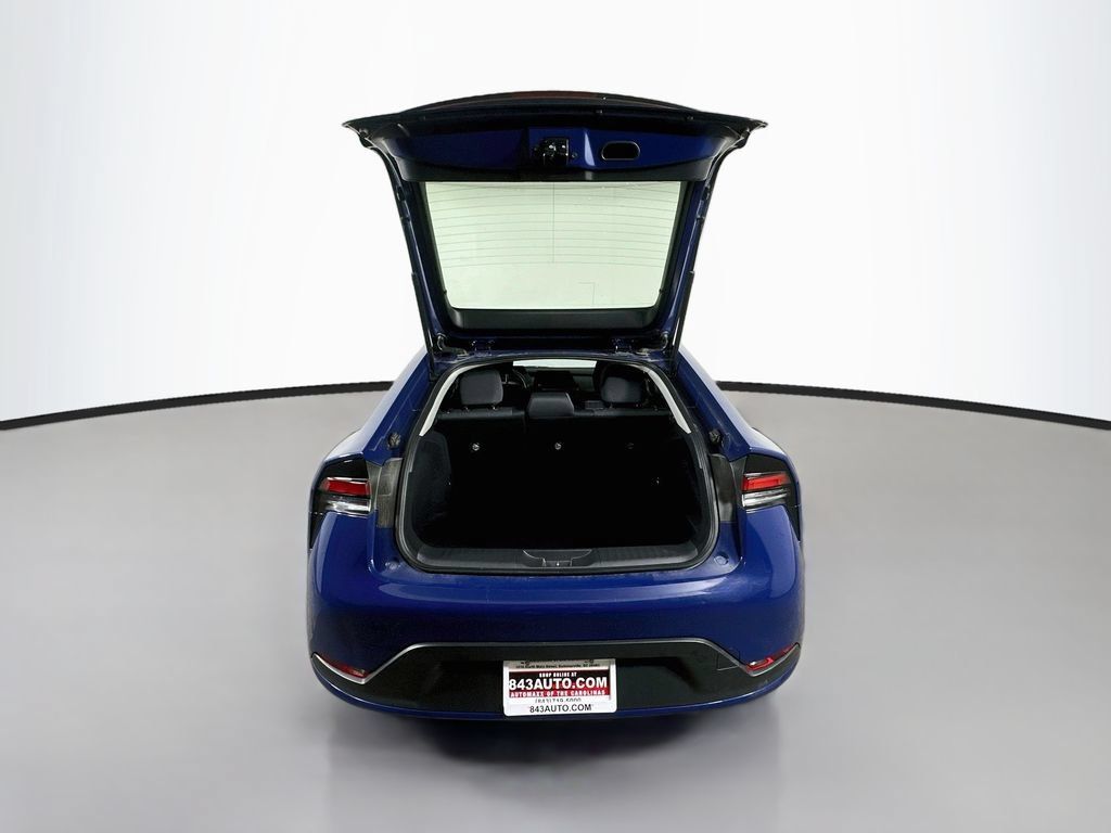 Used 2025 Toyota Prius LE FWD image 34