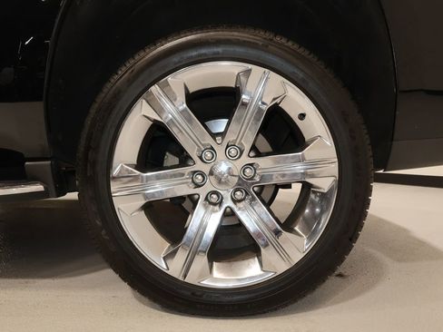 Used 2019 GMC Yukon Denali w/ Open Road Package image 23