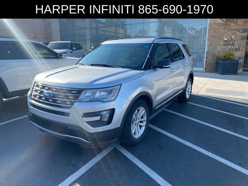 Used 2016 Ford Explorer XLT w/ Equipment Group 201A FWD image 1