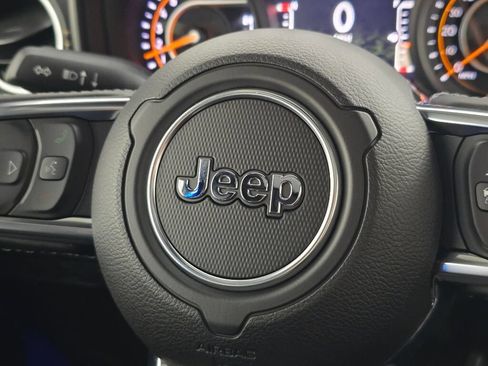 New 2026 Jeep Wrangler Unlimited Sahara w/ Whitecap Package AWD/4WD image 30