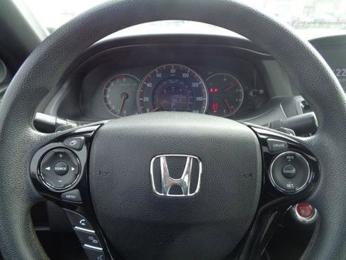 Used 2016 Honda Accord EX image 32