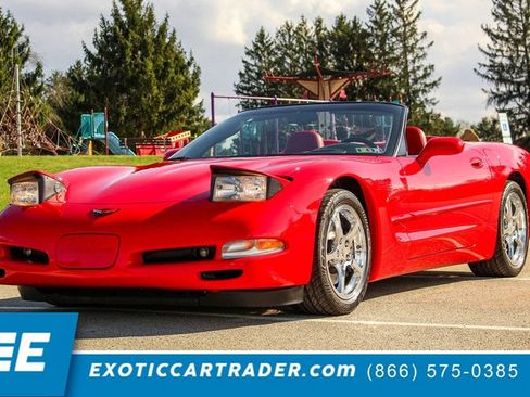 Used 2004 Chevrolet Corvette Convertible w/ Preferred Equipment Group RWD image 1