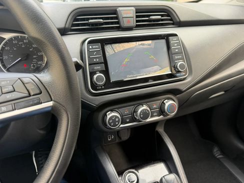 Used 2021 Nissan Versa S FWD image 30