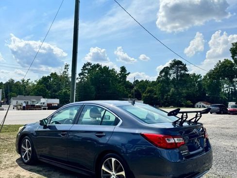 Used 2017 Subaru Legacy 2.5i Limited AWD/4WD image 6