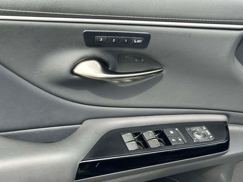 Used 2024 Lexus ES 350 w/ Premium Package FWD image 21