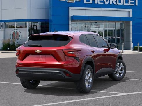 New 2026 Chevrolet Trax LS image 4