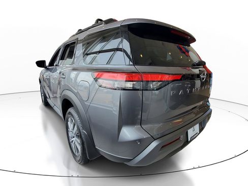 New 2026 Nissan Pathfinder SL AWD/4WD image 3