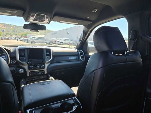 Used 2019 RAM 1500 Laramie w/ Sport Appearance Package AWD/4WD image 14