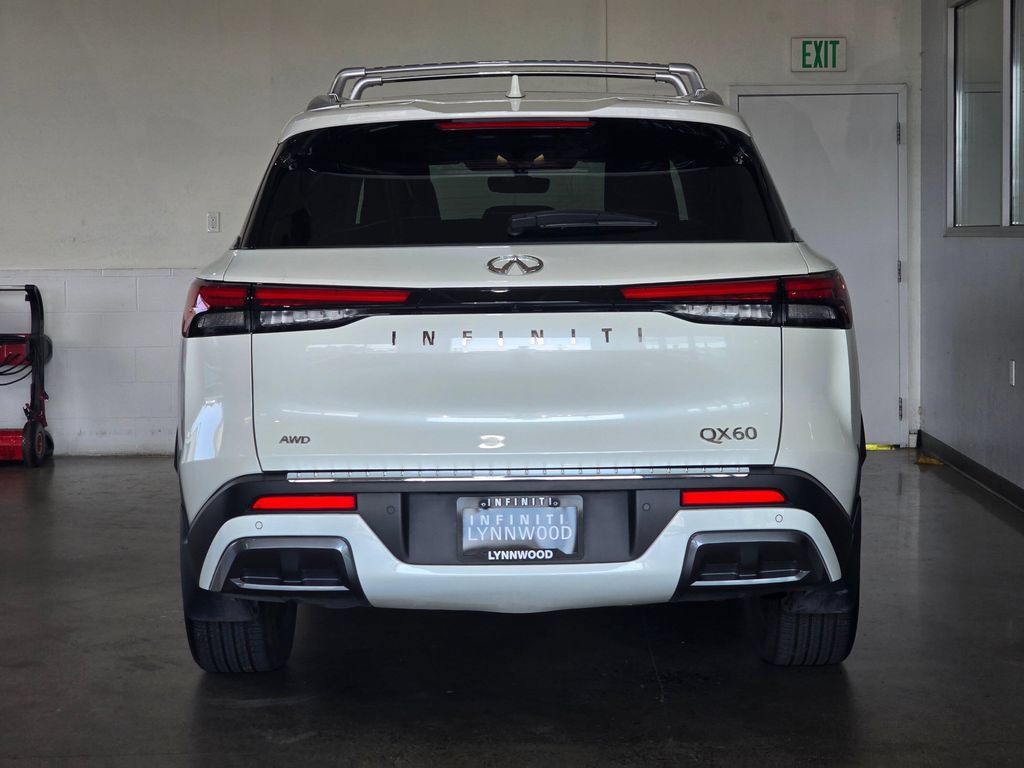 Certified 2024 INFINITI QX60 Sensory w/ Cargo Package AWD/4WD image 5
