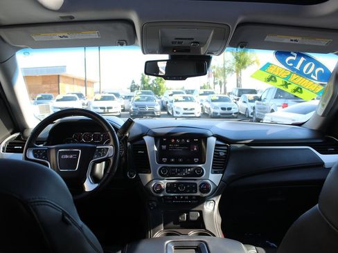 Used 2015 GMC Yukon SLT w/ Open Road Package AWD/4WD image 29