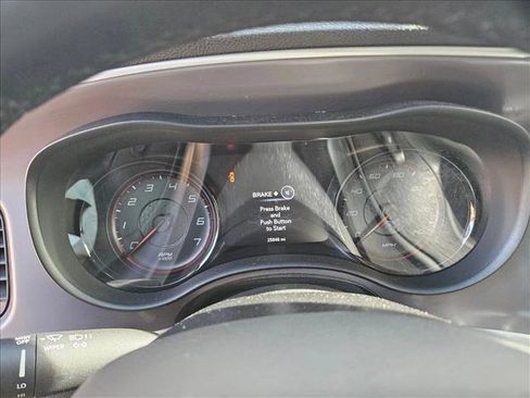 Used 2022 Dodge Charger SXT w/ Blacktop Package image 18