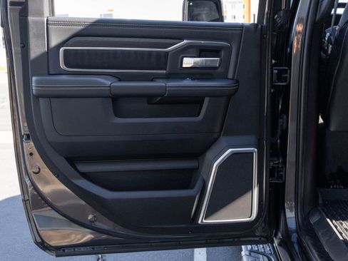 Used 2024 RAM 2500 Laramie w/ Night Edition AWD/4WD image 46