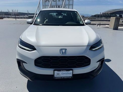Certified 2024 Honda HR-V LX image 3