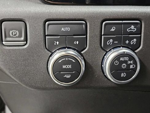 Used 2022 GMC Sierra 1500 Elevation w/ Elevation Premium Package AWD/4WD image 37