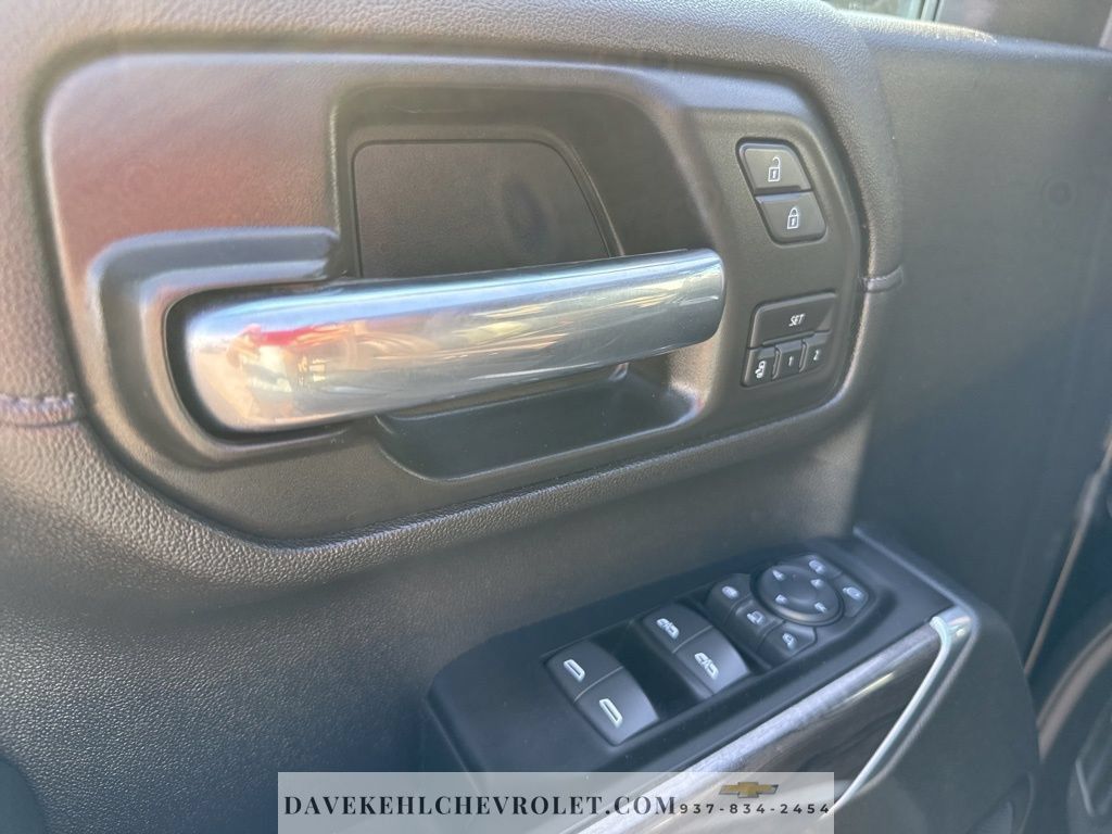 Used 2020 Chevrolet Silverado 2500 LTZ w/ LTZ Convenience Package AWD/4WD image 9