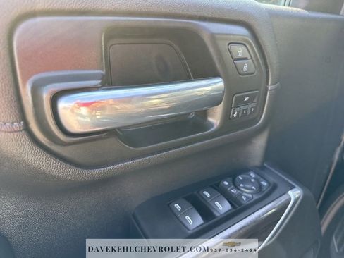 Used 2020 Chevrolet Silverado 2500 LTZ w/ LTZ Convenience Package image 9