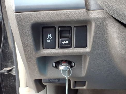 Used 2011 INFINITI G25 x w/ Moonroof Pkg image 22