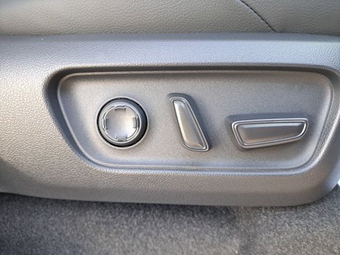 New 2025 Toyota 4Runner 4WD image 33