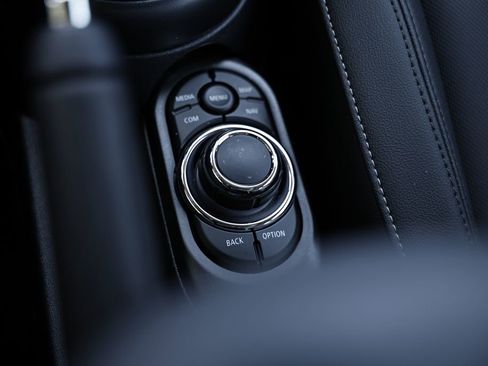 Used 2024 MINI Cooper S FWD image 39