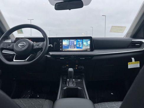 New 2026 Nissan Kicks SV w/ Cold Weather Package FWD image 17