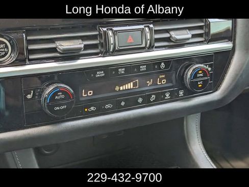 Used 2022 Nissan Pathfinder SL FWD image 22