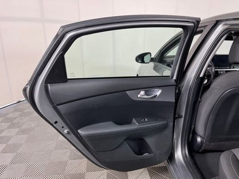 Used 2022 Kia Forte LXS image 35