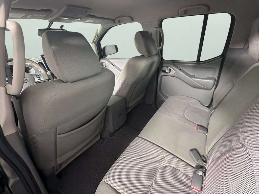Used 2020 Nissan Frontier SV w/ Midnight Edition Floor Mats RWD image 27