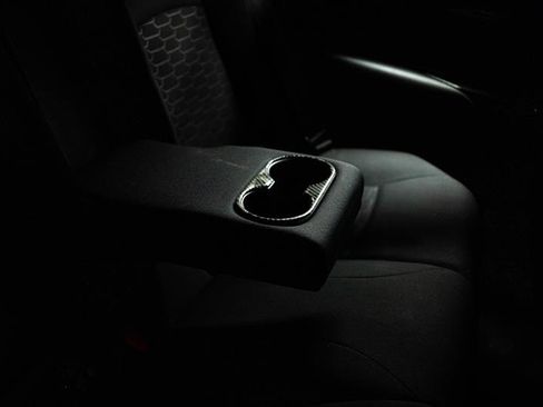 Used 2020 Toyota Corolla SE w/ Carpet Mat Package FWD image 12