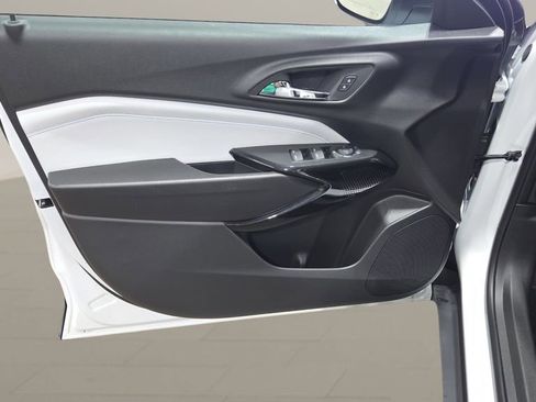 New 2026 Chevrolet Trax LT w/ Driver Confidence Package image 7